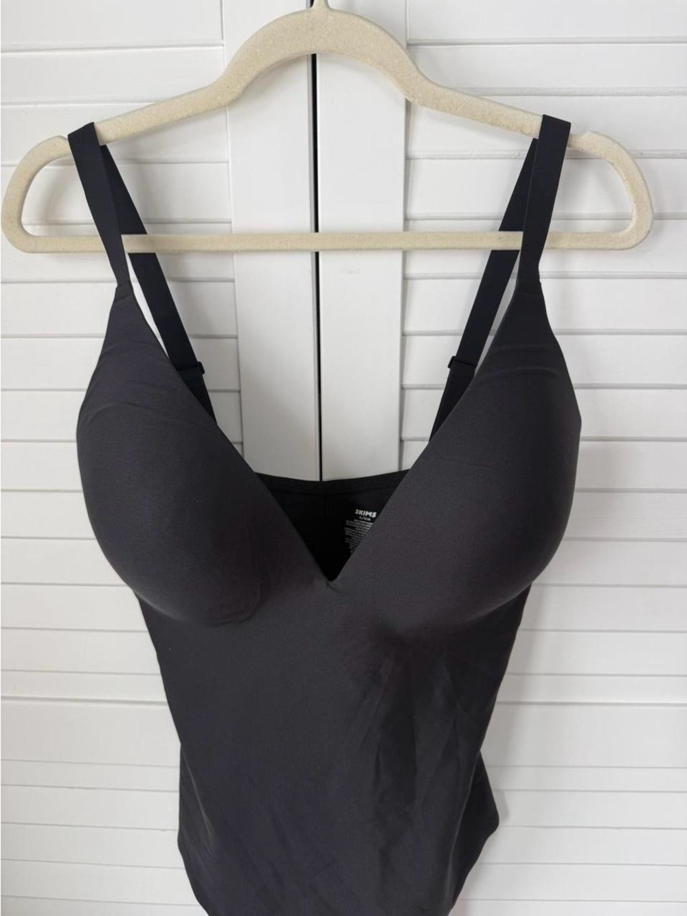 SKIMS Body Super Push Up Thong Bodysuit - Picture 3 of 7